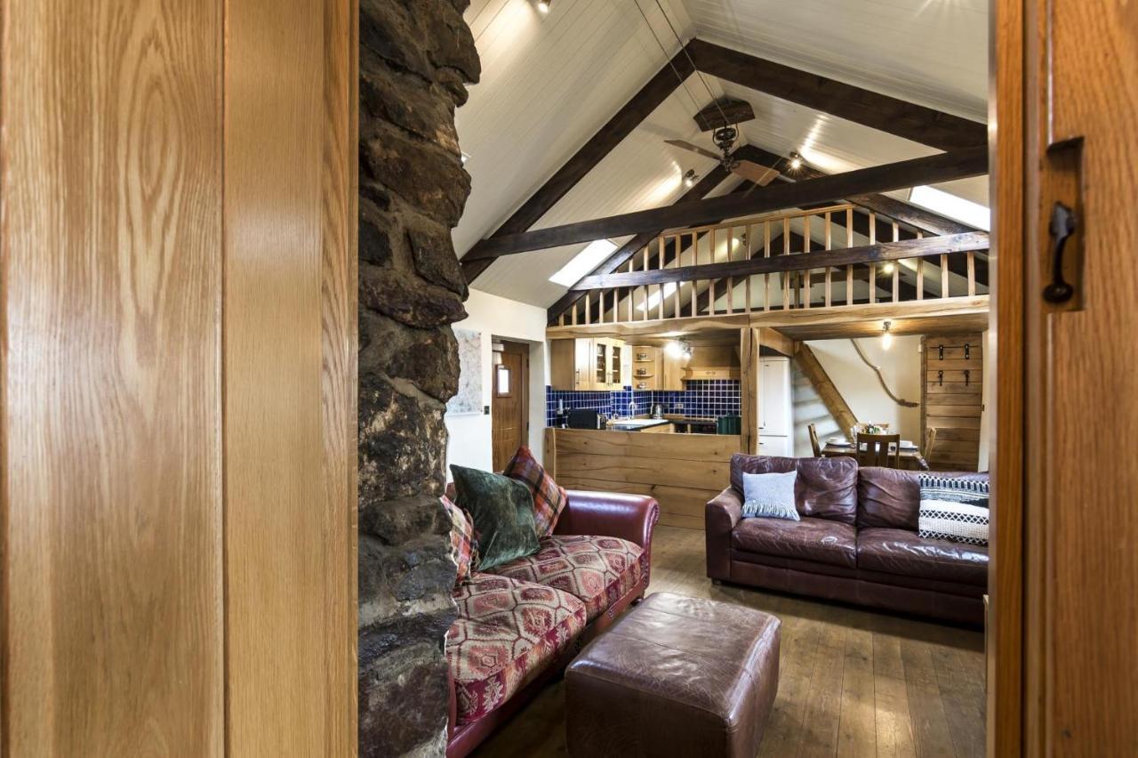 Foxglove - Luxurious Barn Conversion - Blossom Farm Johnston Eksteriør billede