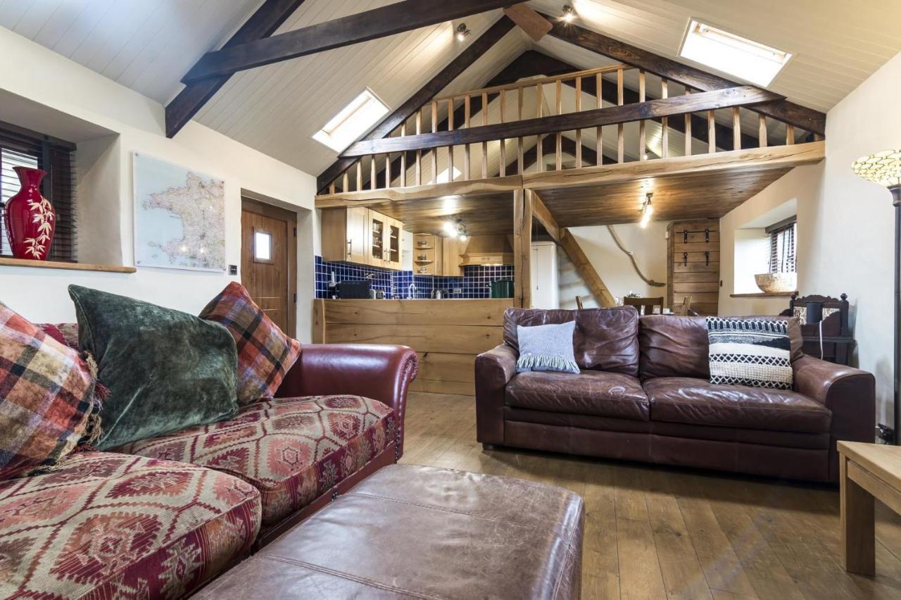 Foxglove - Luxurious Barn Conversion - Blossom Farm Johnston Eksteriør billede